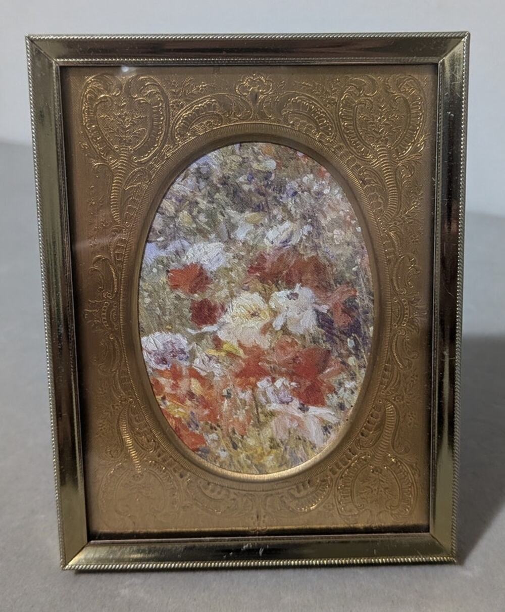 Vintage Gold Ornate Brass Picture Frame 3.5x4.5 Textured Metal Mat Oval Display